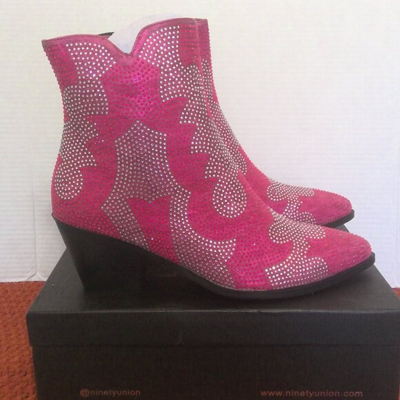 Ninety Union Pink Heeled Boots NWT - Picture 1 of 4